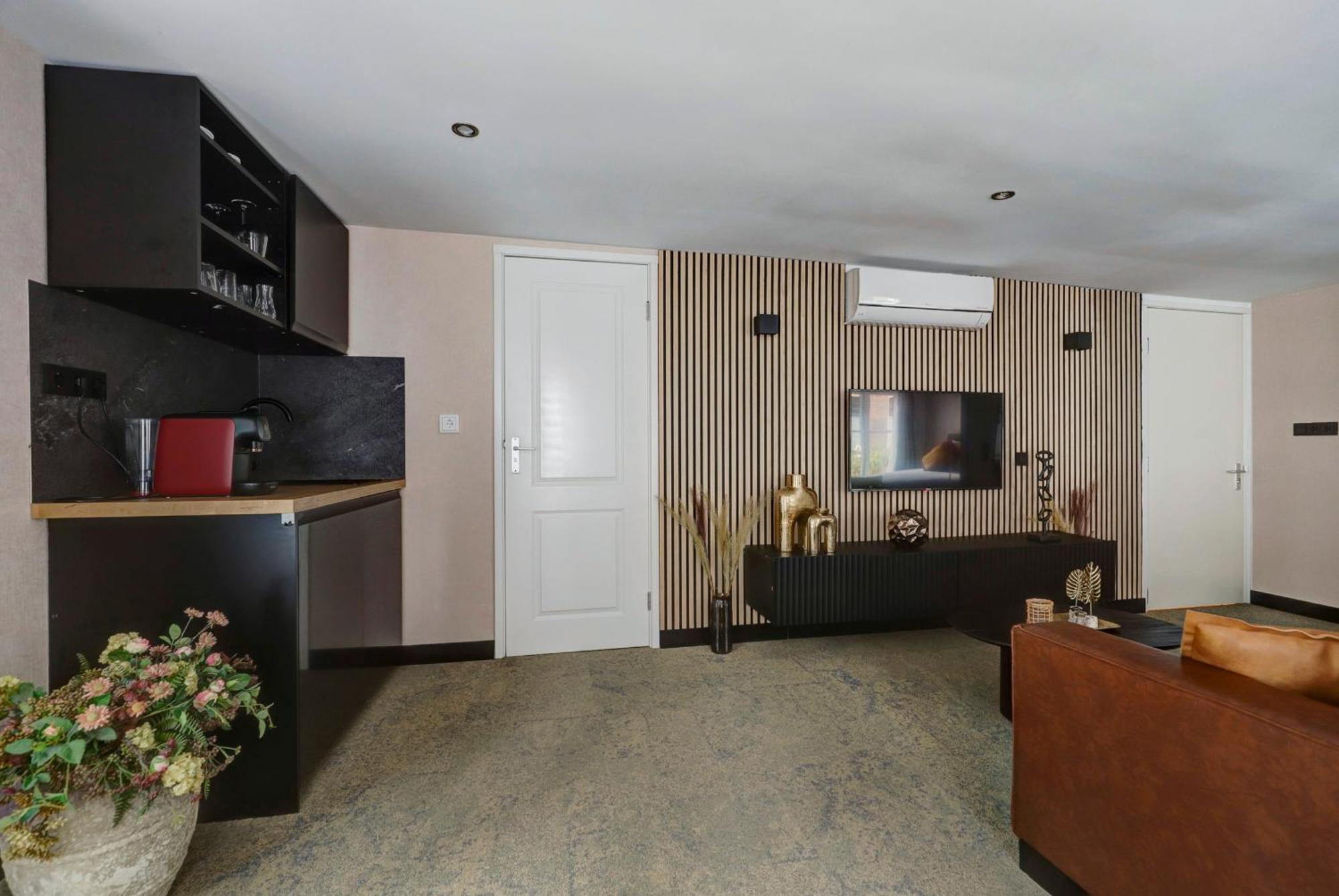 Hotel Buren Buren  Eksteriør billede